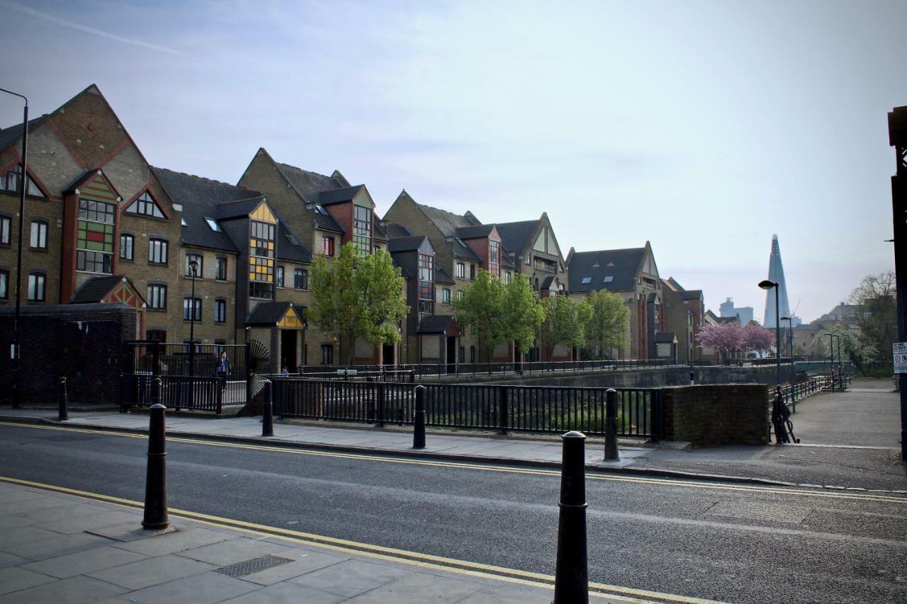 Apartament Tobacco Dock Studio Londra