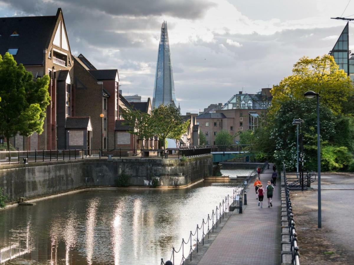 Apartament Tobacco Dock Studio Londra