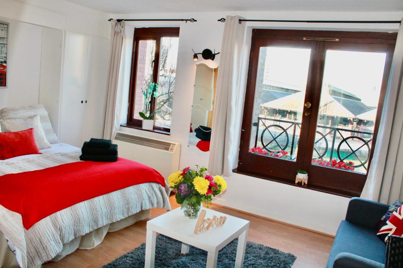 Apartament Tobacco Dock Studio *