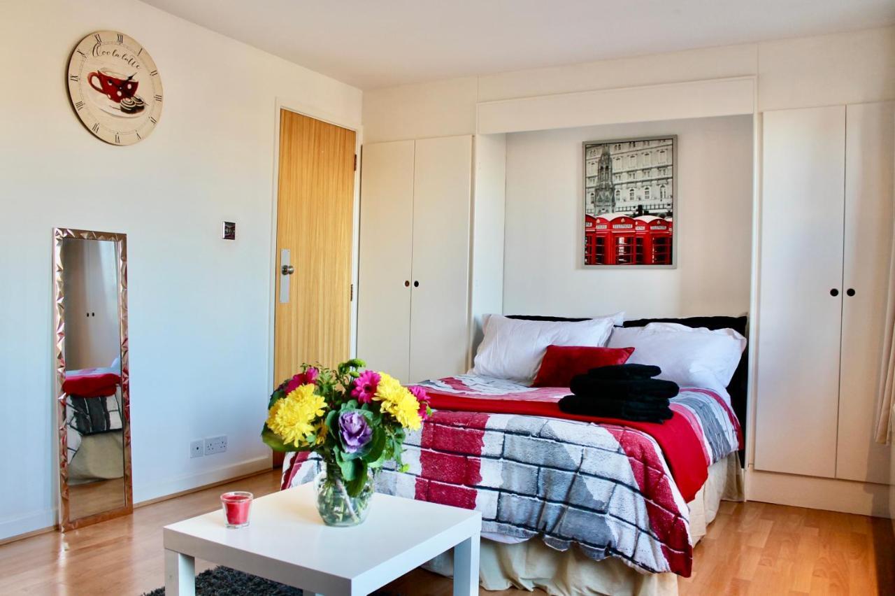 Tobacco Dock Studio Apartament Londra